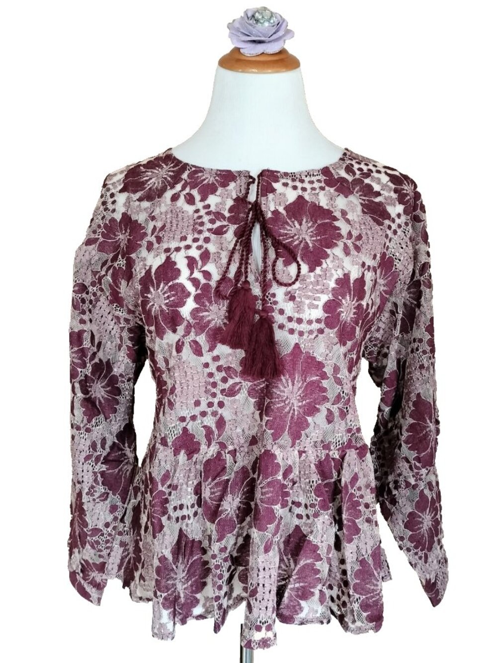 Solitaire Lace Boho Top L Burgundy Peplum Long Raglan Balloon Sleeve Tassels